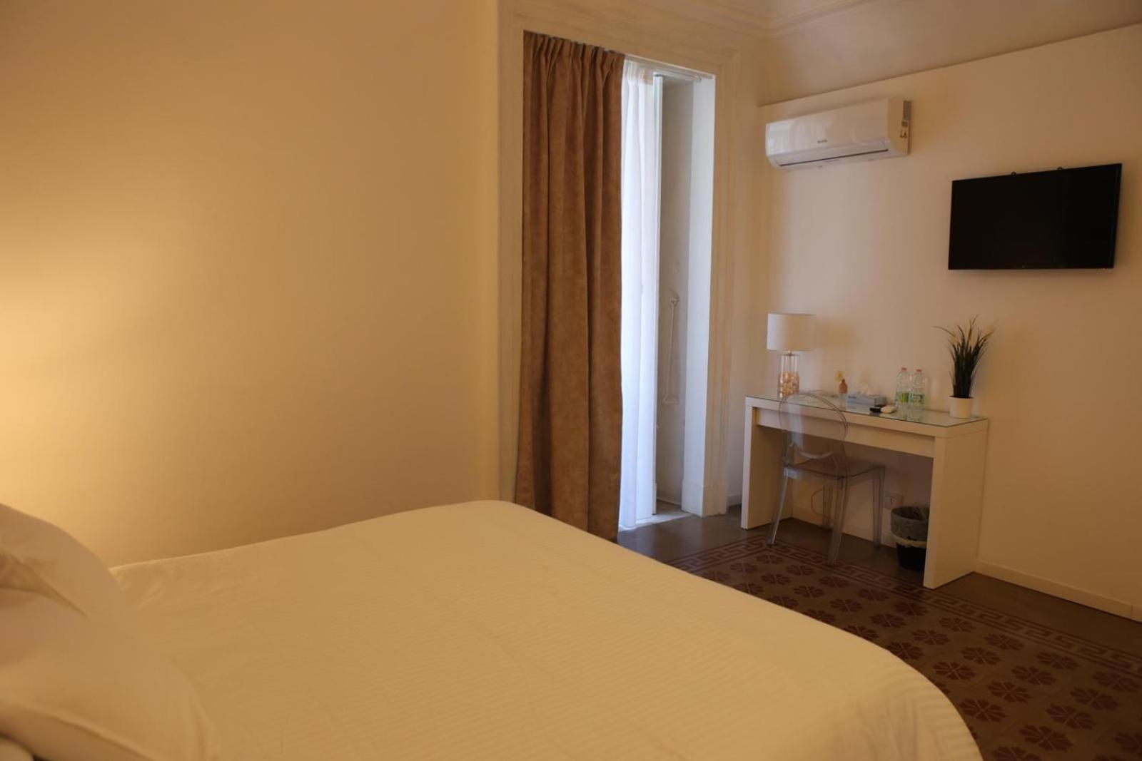 Boutique Rooms B&B Catane Extérieur photo